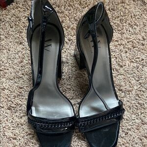 EUC Women's Black Patent Leather Heels